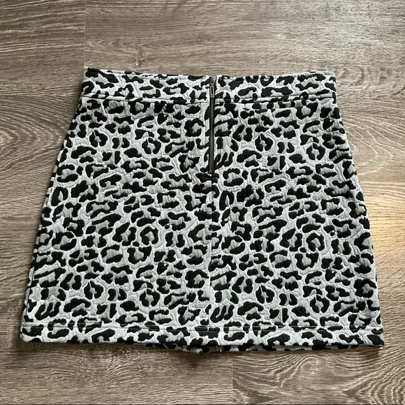 Animal print skirt - Picture 3 of 4
